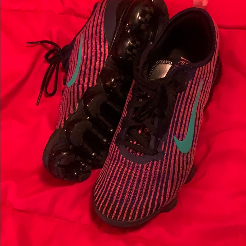 #Vapormax